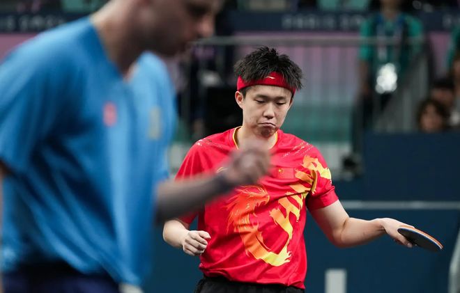 收藏家们纷 收藏家们纷