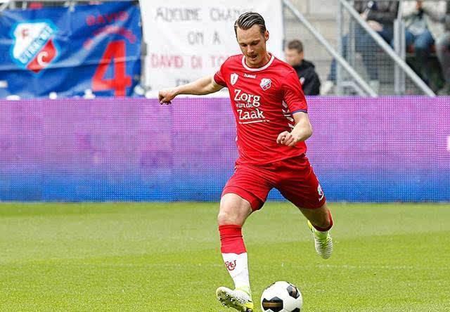 他在英超的 他在英超的