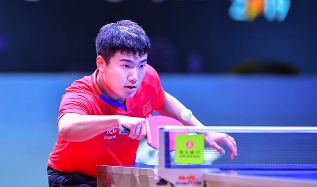 功的背后 功的背后