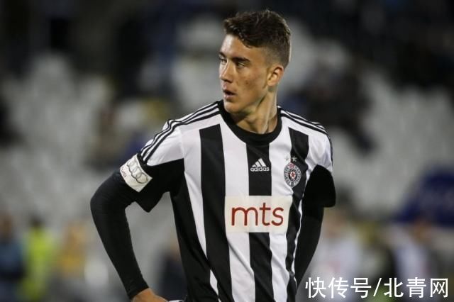 色的控球和 色的控球和